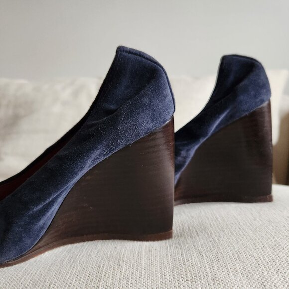 NWOT Lanvin Navy Suede Wedge Heels - US 7.5 - Picture 8 of 14